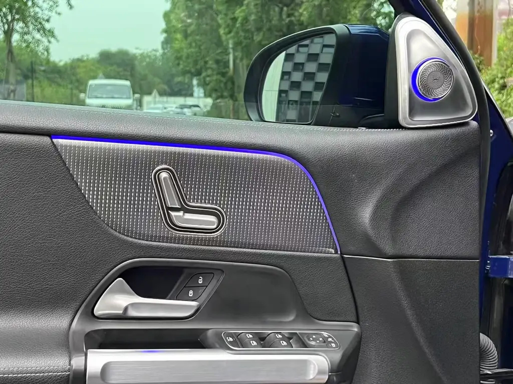 MERCEDES BENZ GLB 2020