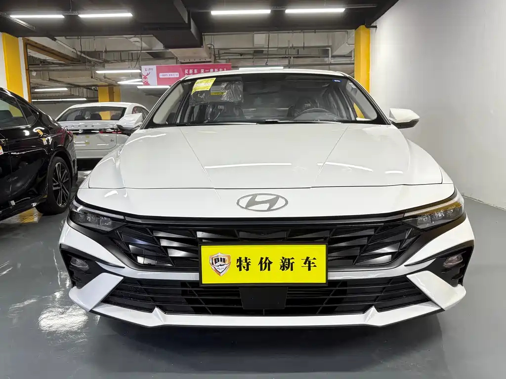 HYUNDAI ELANTRA 2023