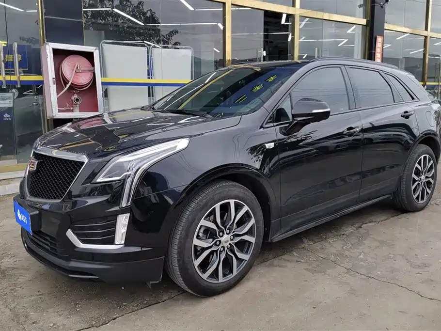 CADILLAC XT5 2021