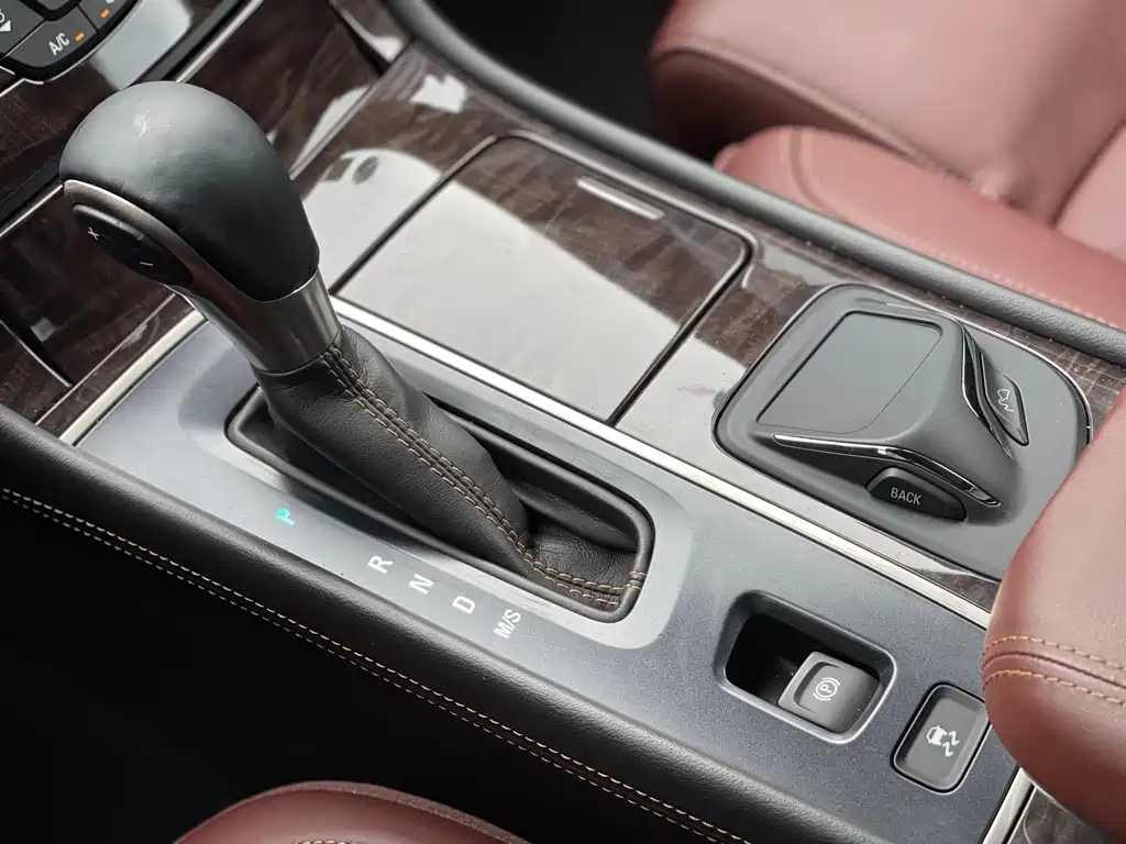 BUICK LACROSSE 2013