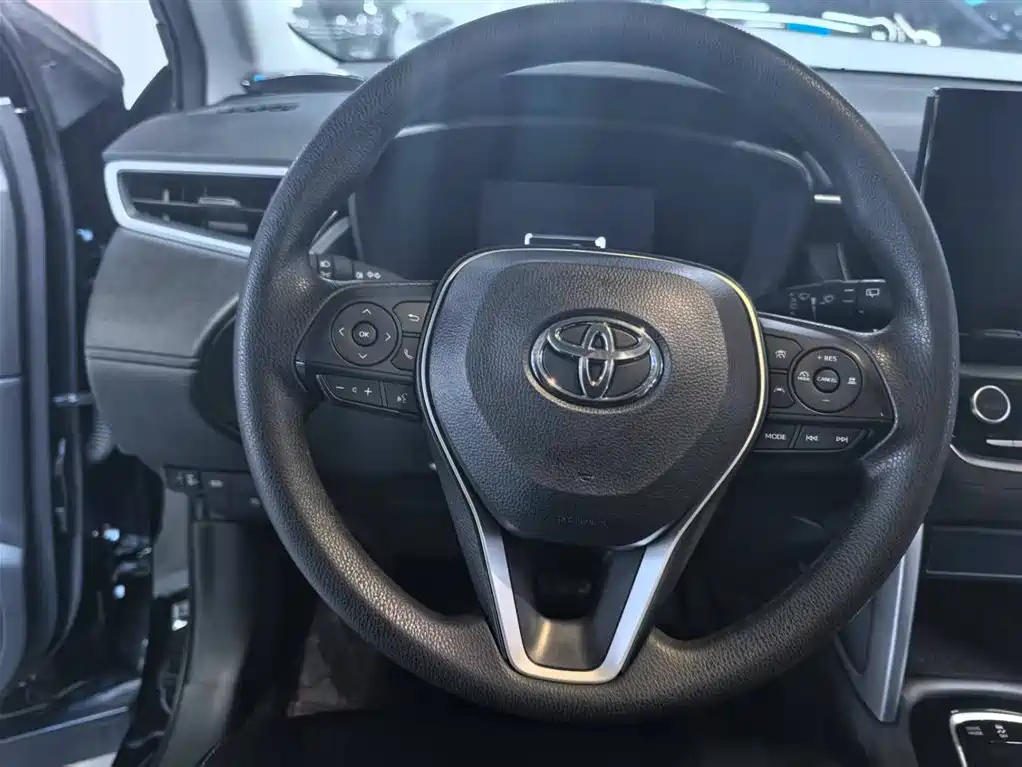 TOYOTA FRONTLANDER 2023