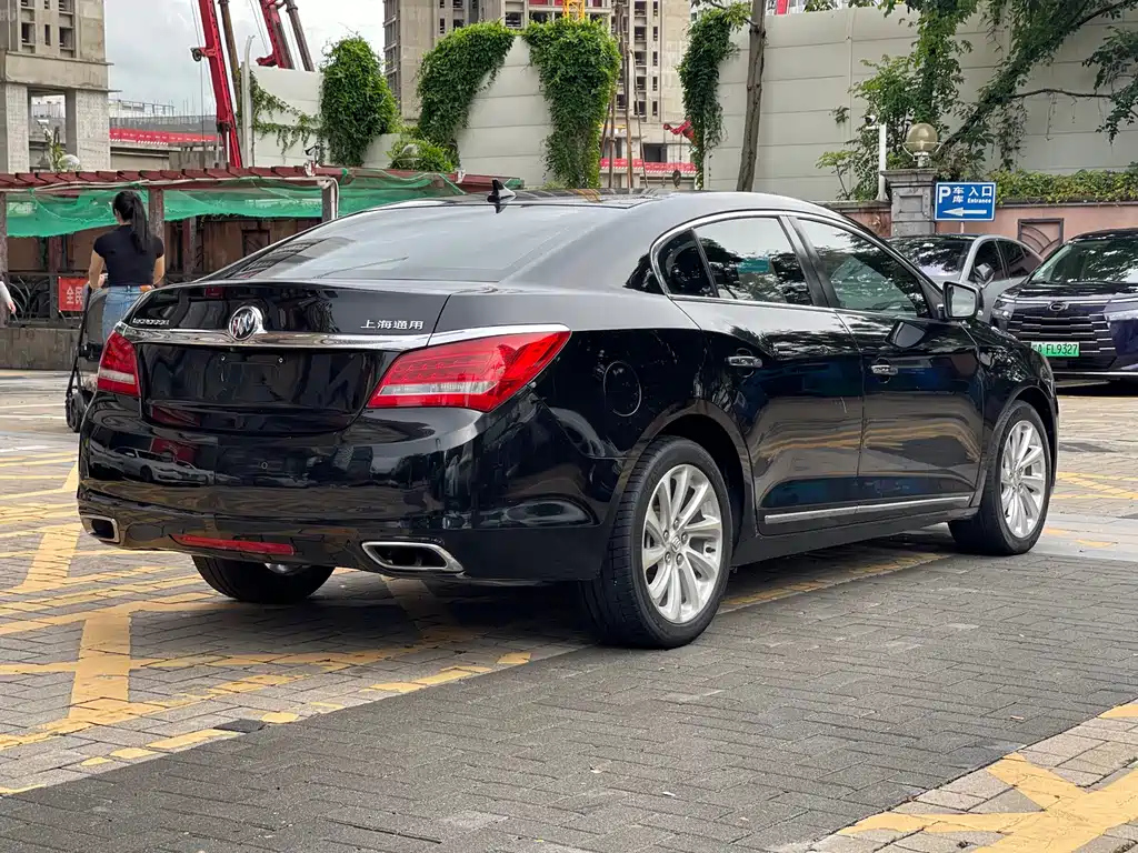 BUICK LACROSSE 2013