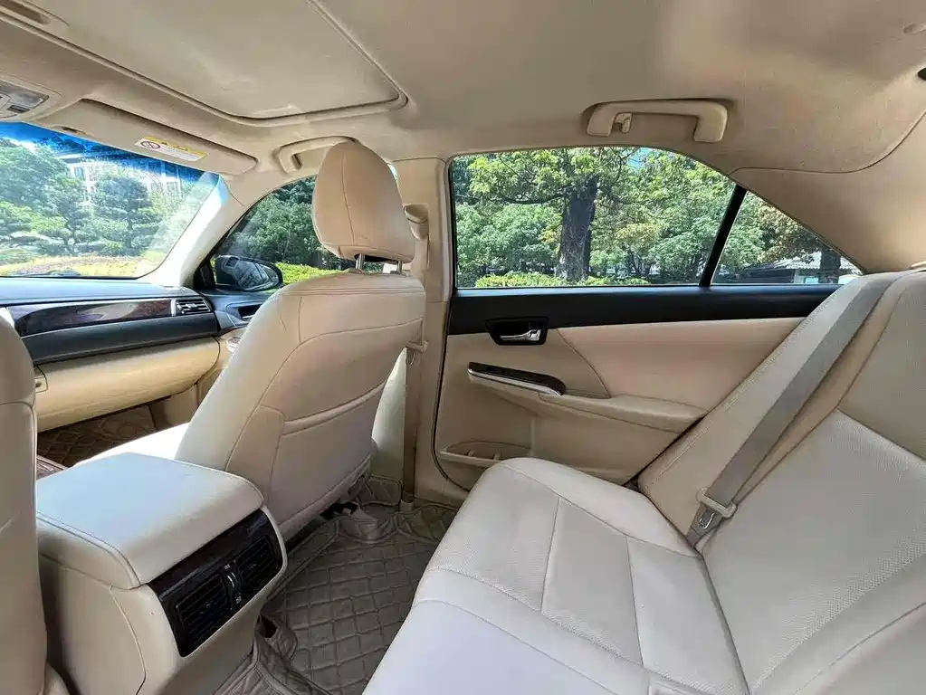 TOYOTA CAMRY 2015