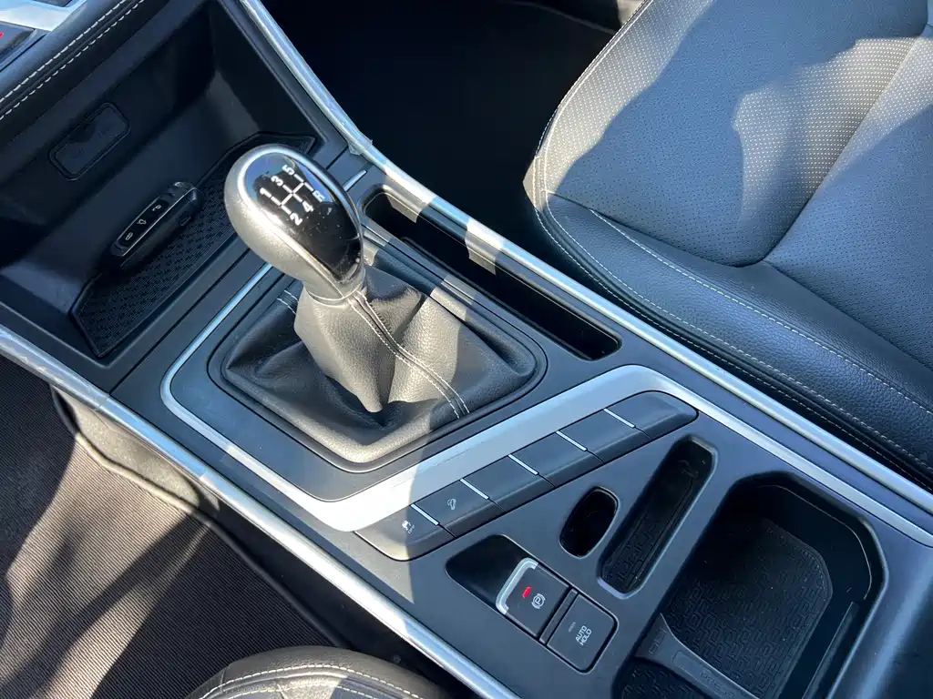 GEELY AUTO VISION X6 2019