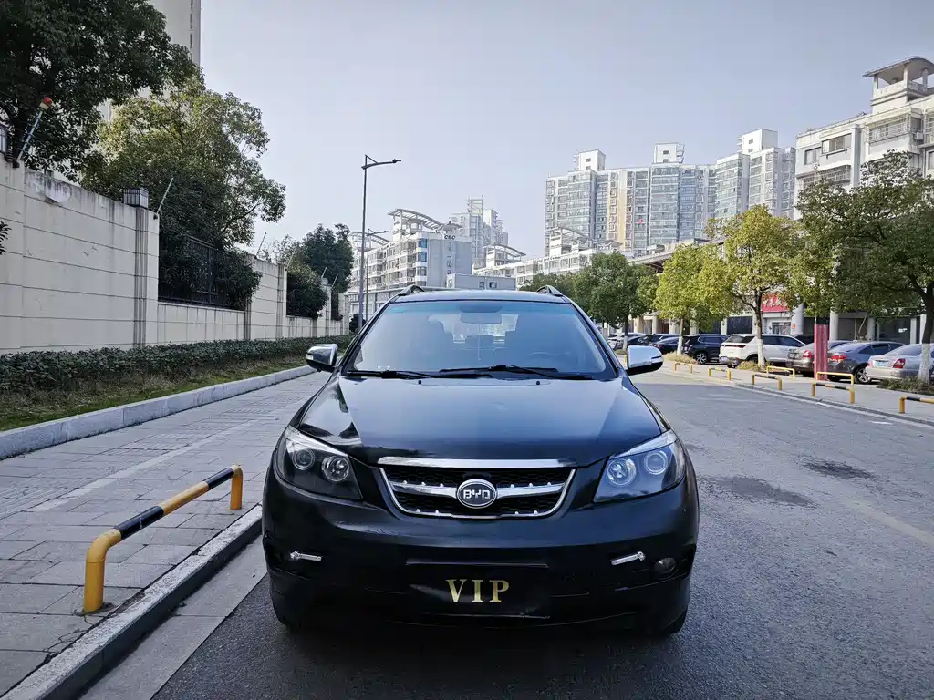 BYD S6 2013