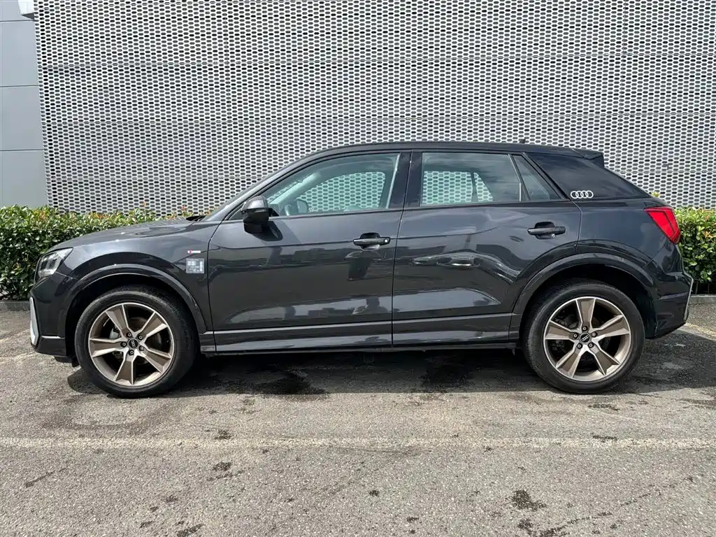 AUDI Q2L 2022