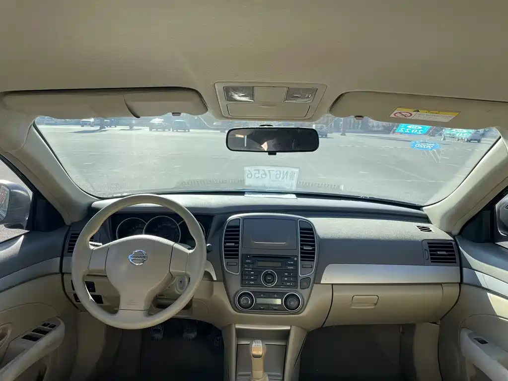 NISSAN SYLPHY 2014