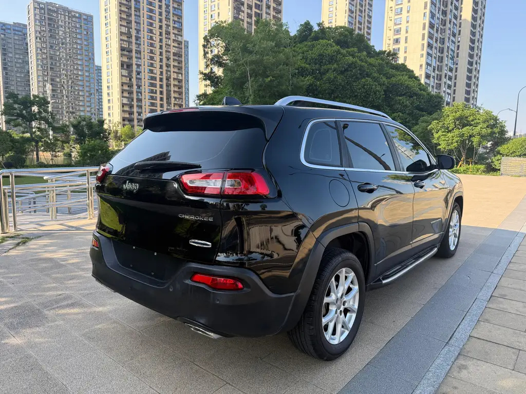 JEEP CHEROKEE 2016