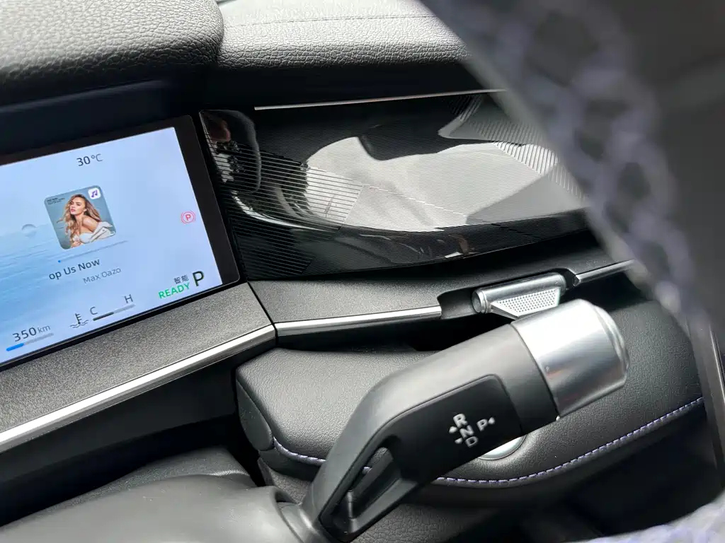 GEELY AUTO PREFACE L 2024