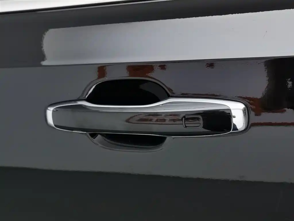 VOLVO S90 2023