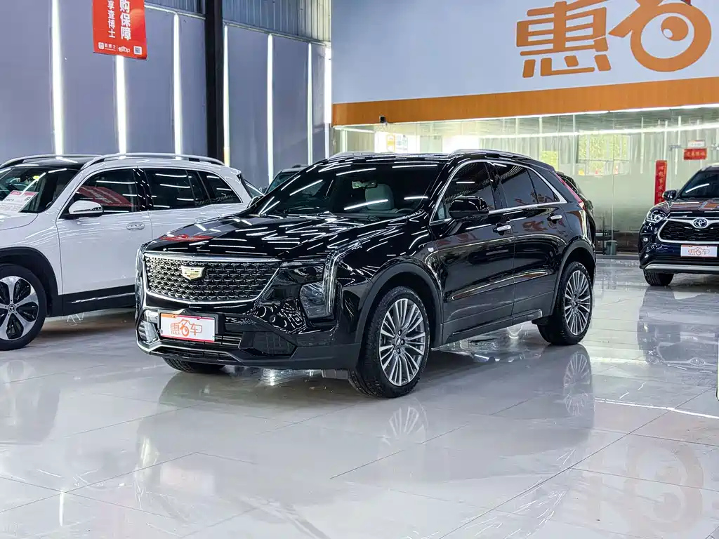 CADILLAC XT4 2024