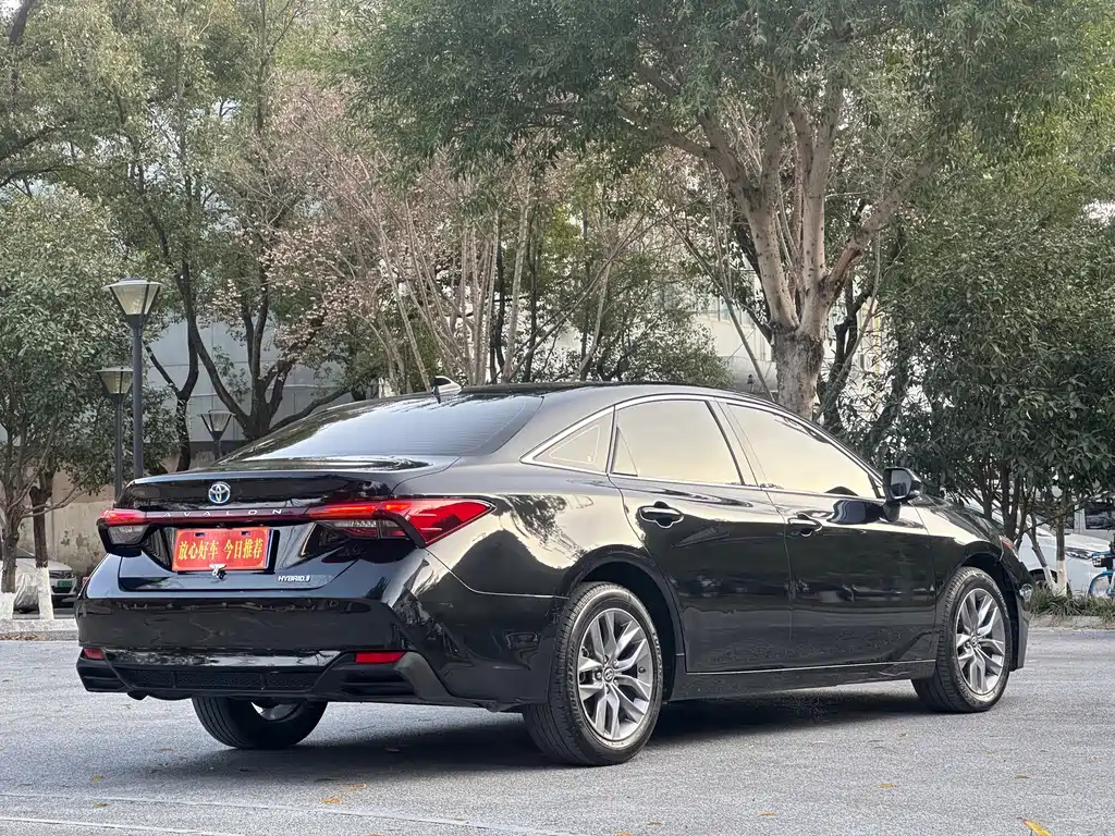 TOYOTA AVALON 2020