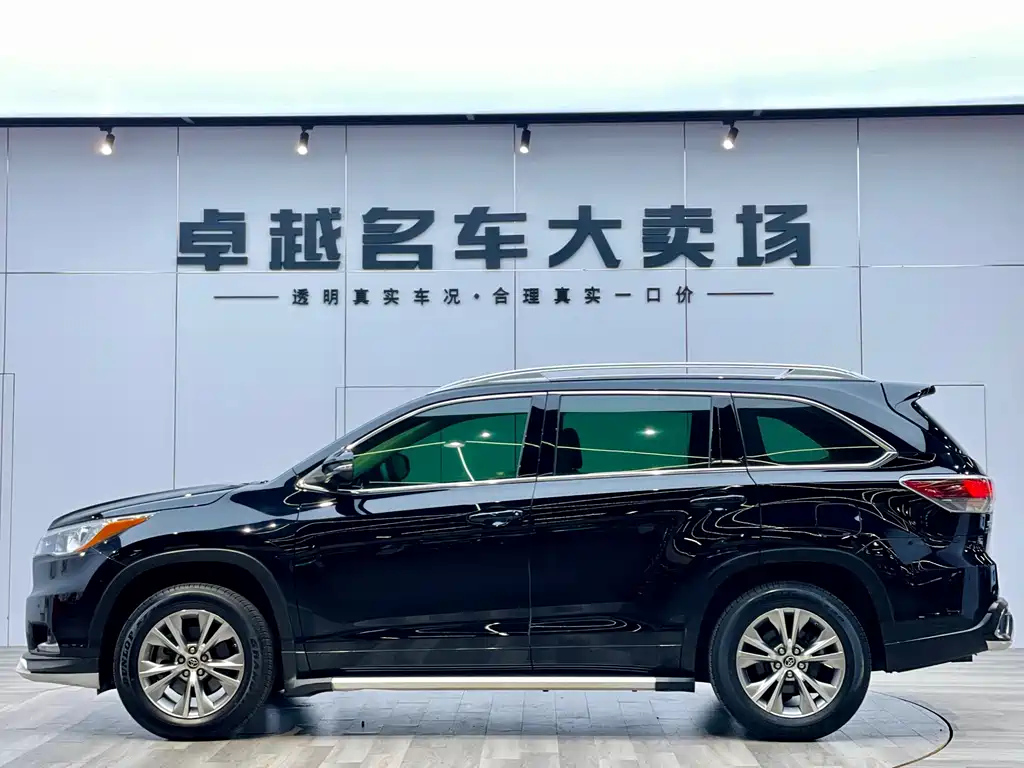 TOYOTA HIGHLANDER 2015
