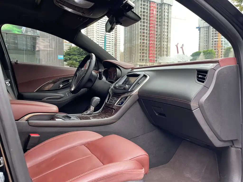 BUICK LACROSSE 2013