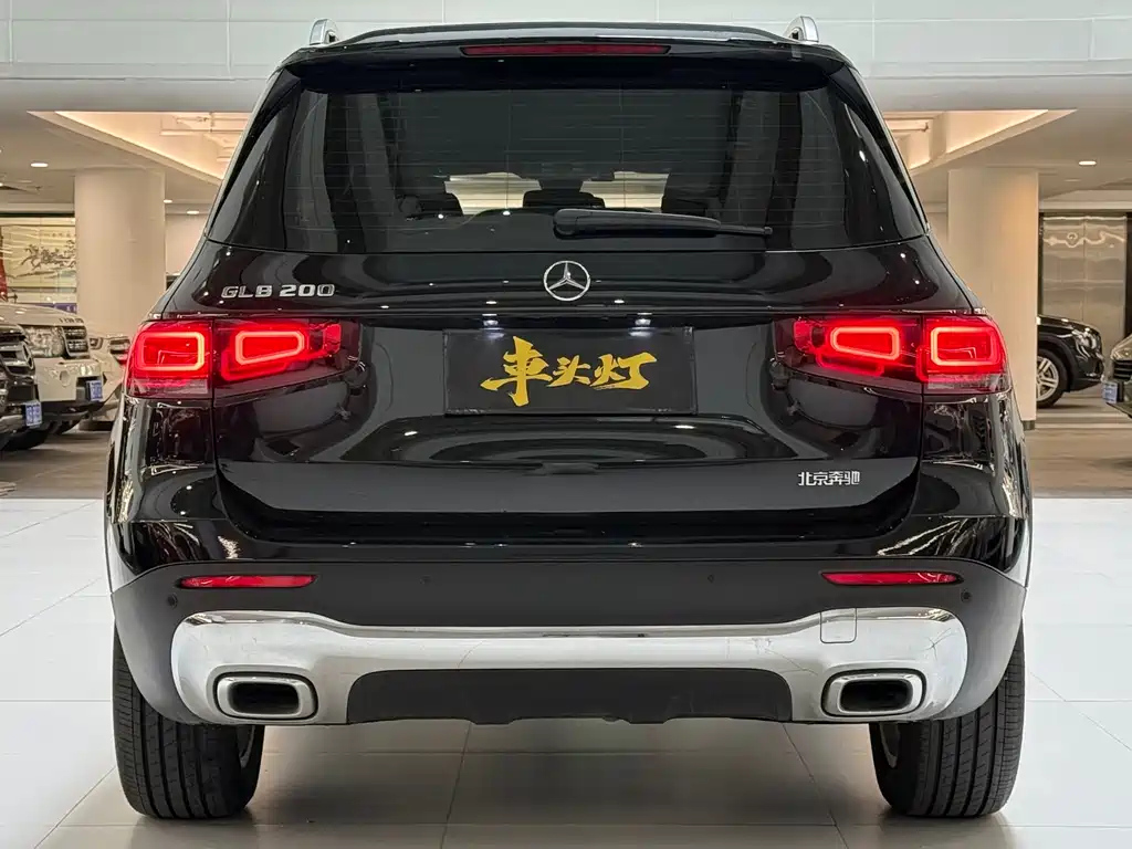 MERCEDES BENZ GLB 2023