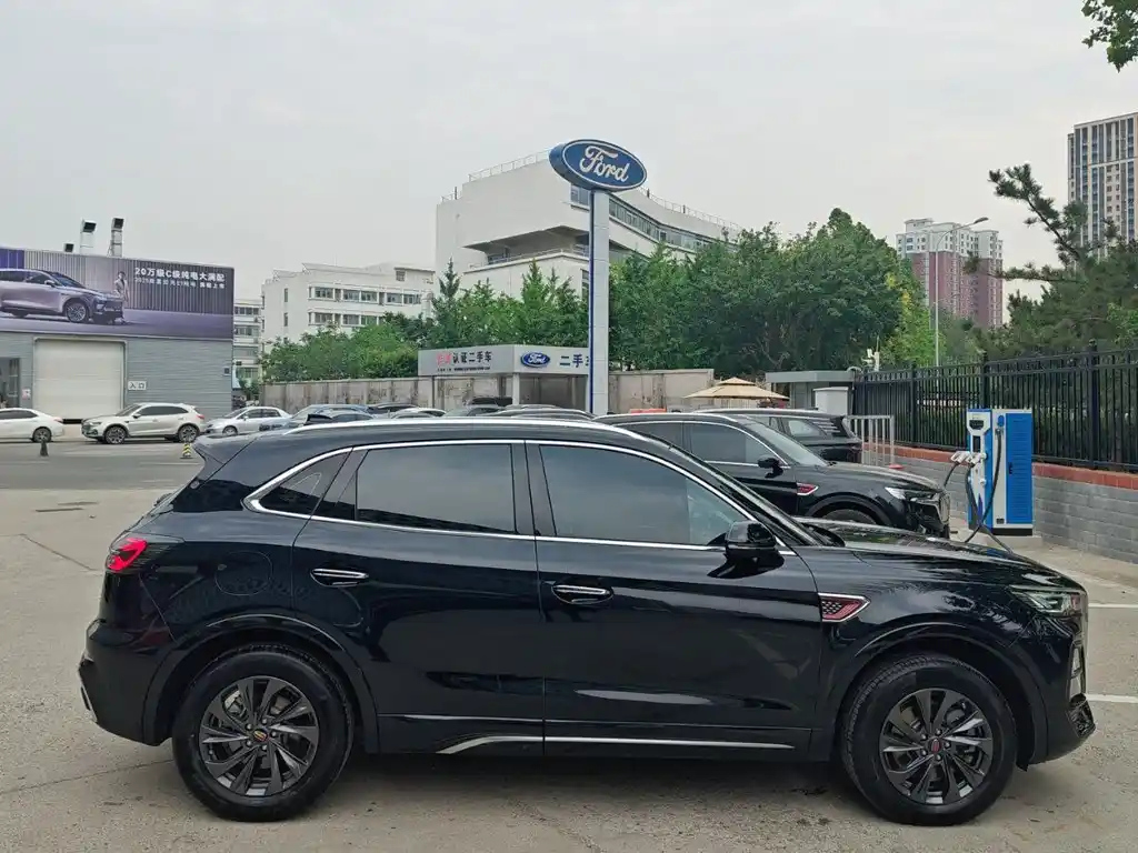 HONGQI HS5 2023