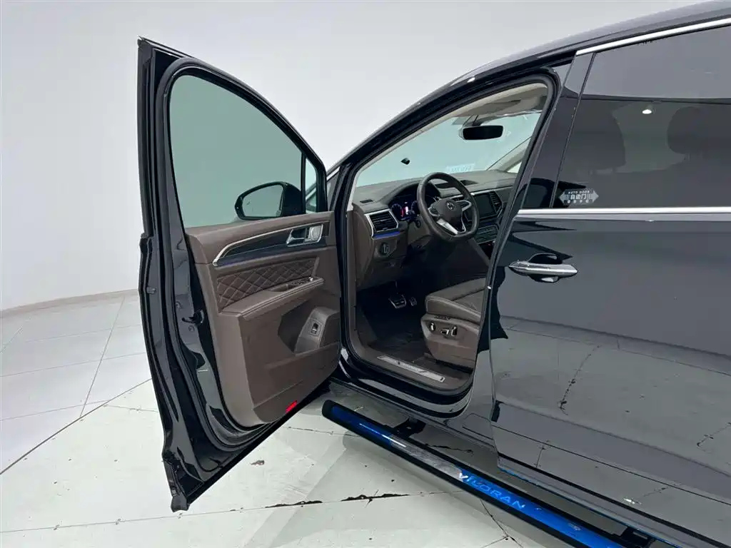 VOLKSWAGEN VILORAN 2020