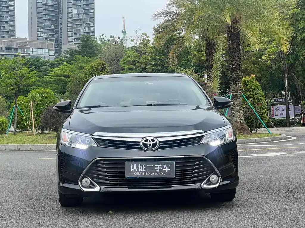 TOYOTA CAMRY 2016