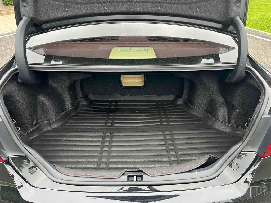 TOYOTA CAMRY 2016