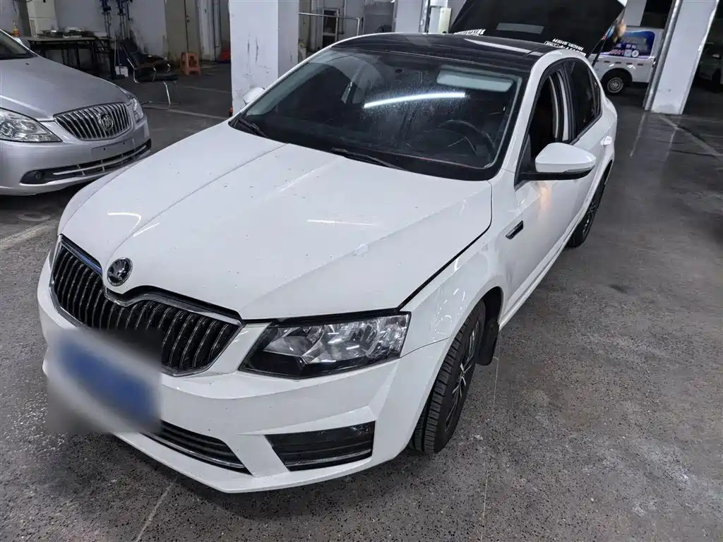 SKODA OCTAVIA 2017