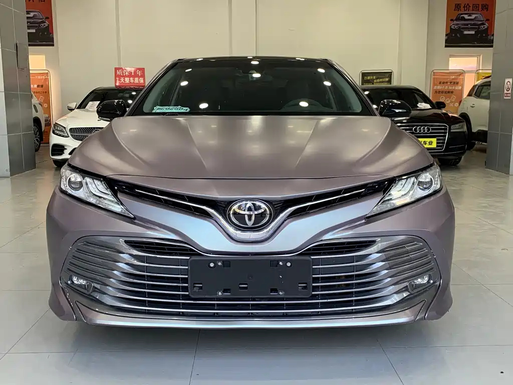 TOYOTA CAMRY 2021
