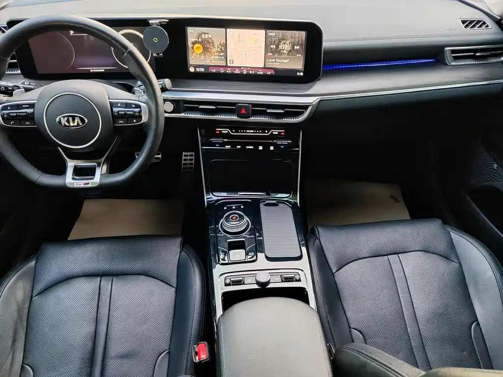 KIA K5 2021
