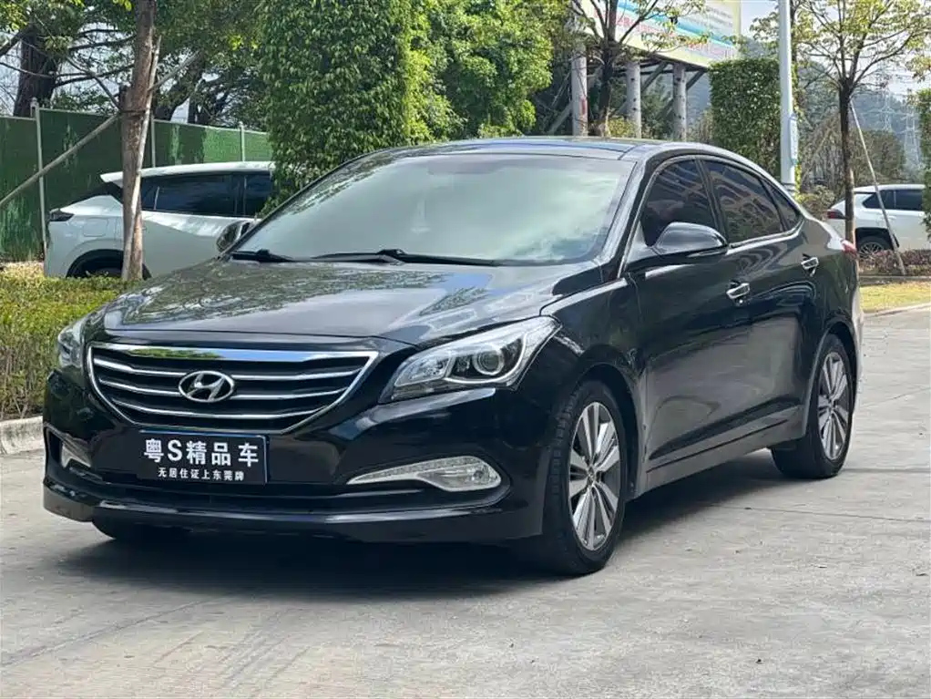 HYUNDAI MISTRA