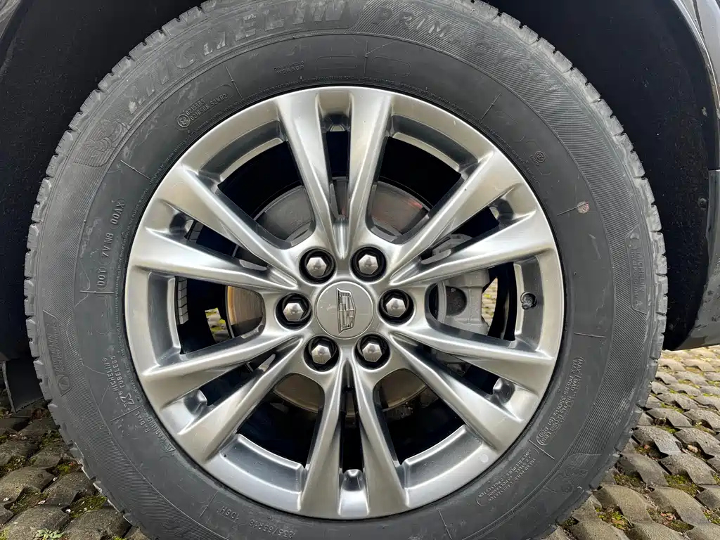 CADILLAC XT5 2020