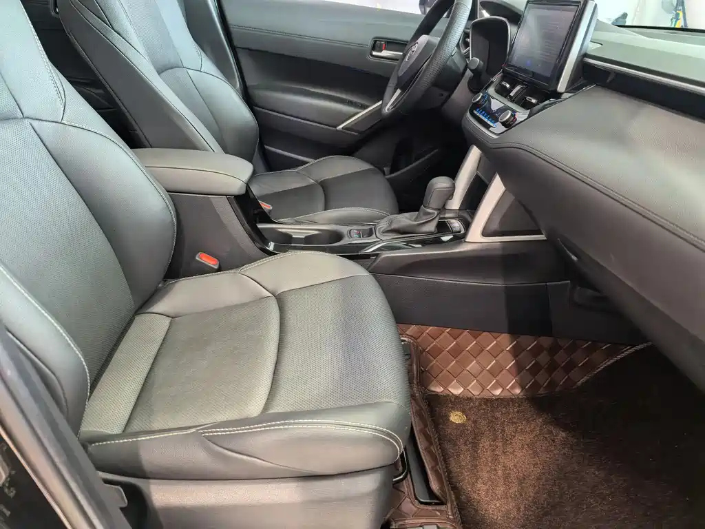 TOYOTA FRONTLANDER 2022