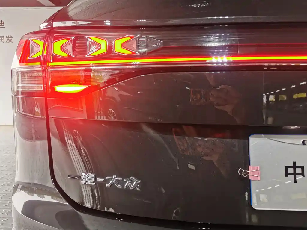 VOLKSWAGEN TAYRON 2023