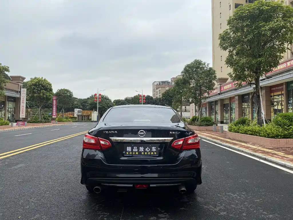 NISSAN TEANA 2018
