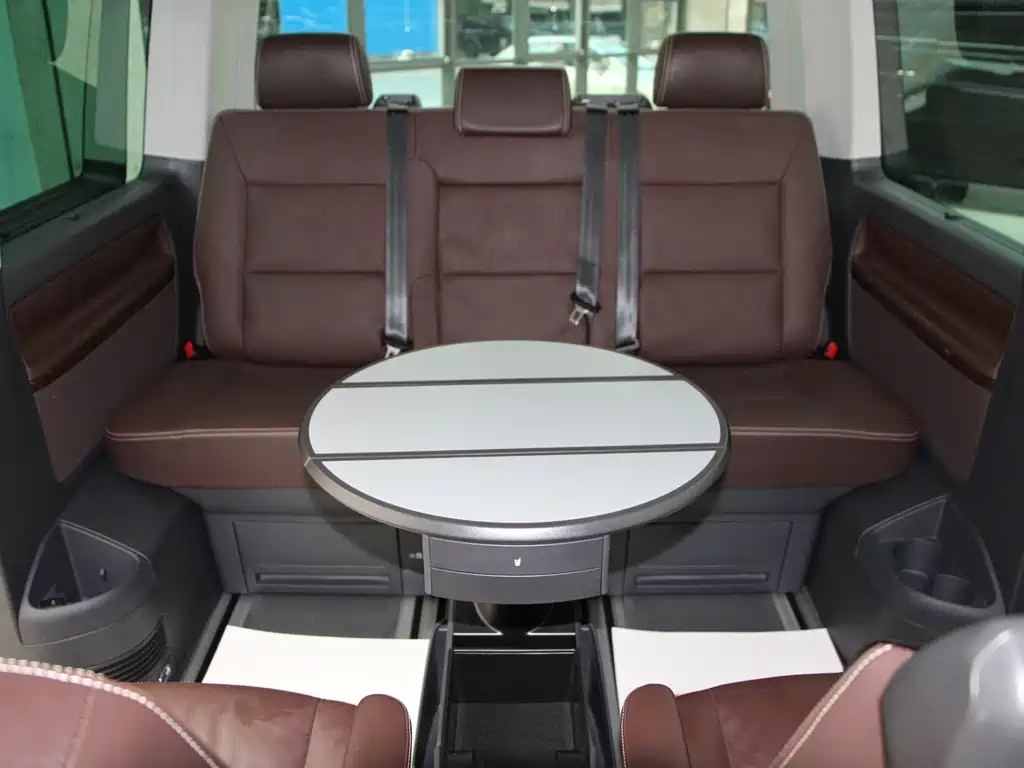 VOLKSWAGEN MULTIVAN 2014