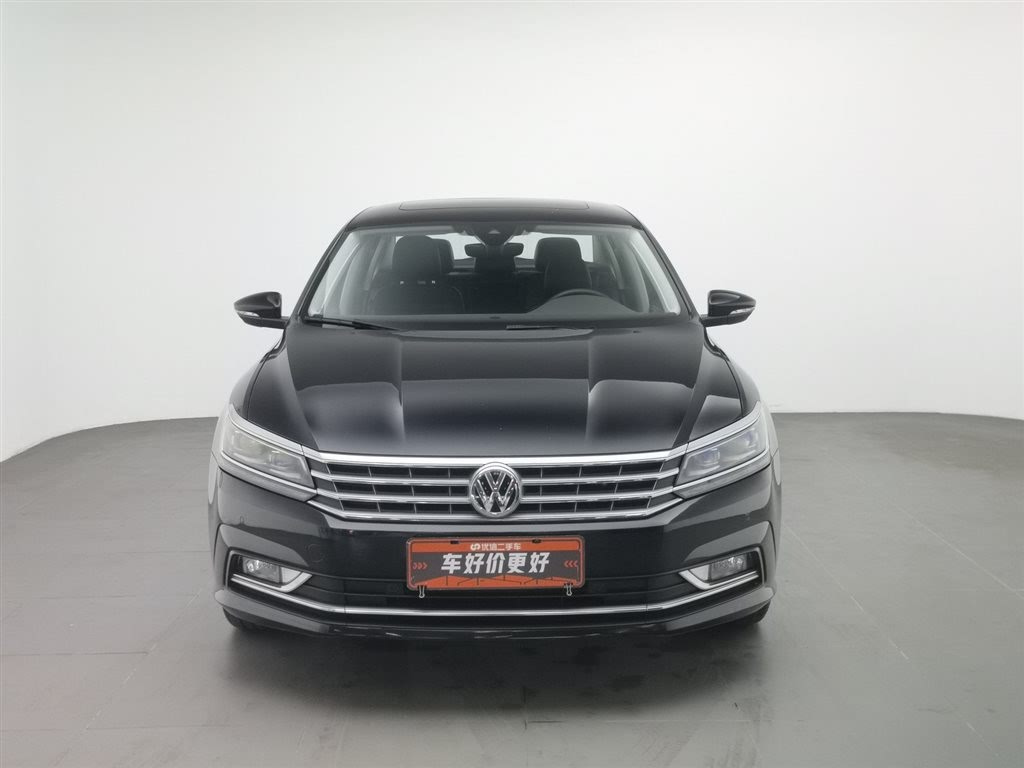 VOLKSWAGEN PASSAT 2017