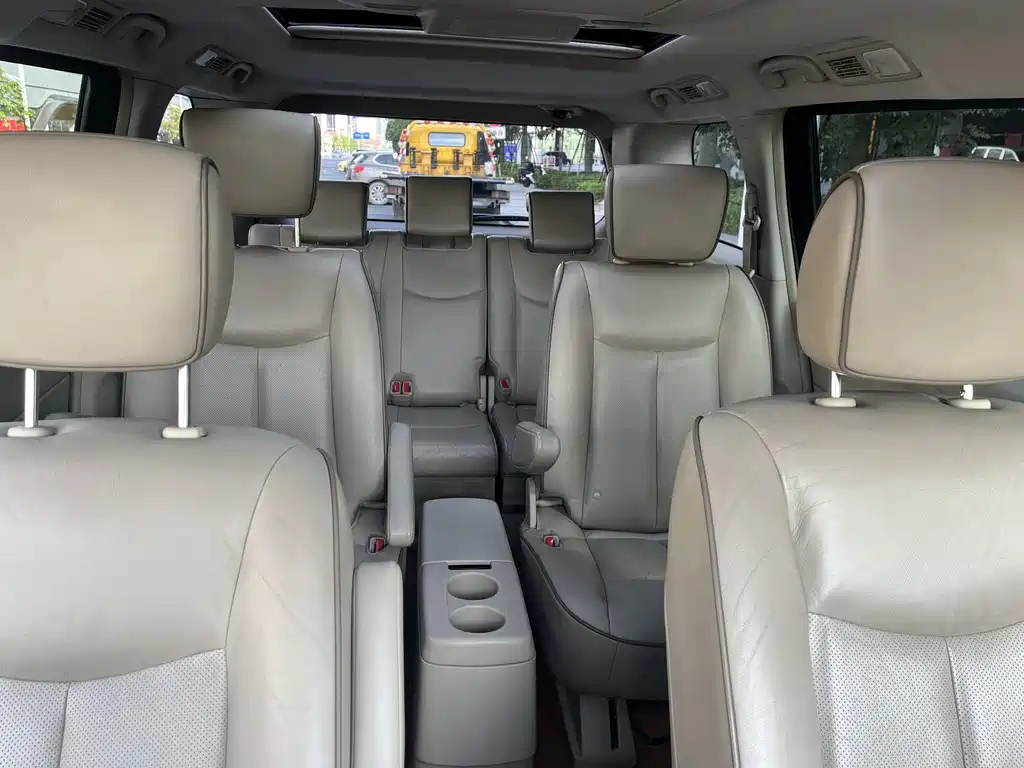 NISSAN QUEST 2014