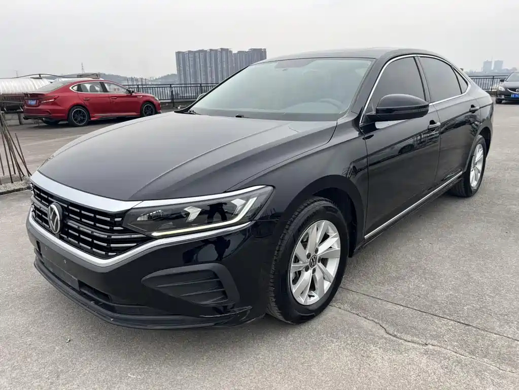 VOLKSWAGEN PASSAT 2022