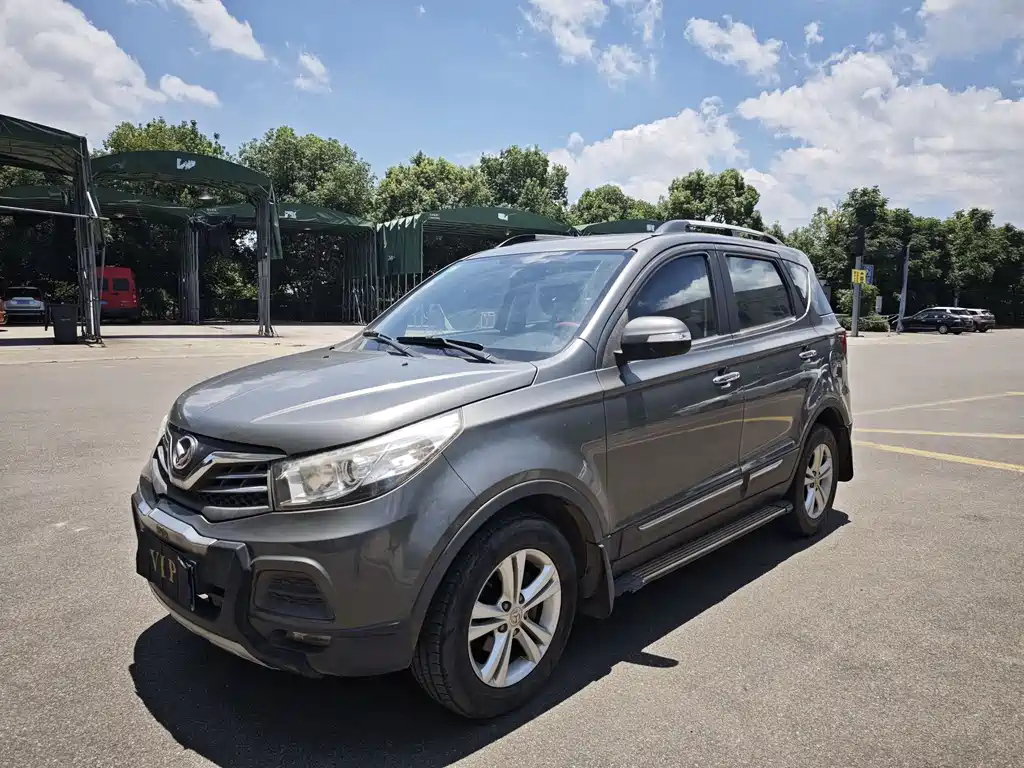 BAIC S2 2014