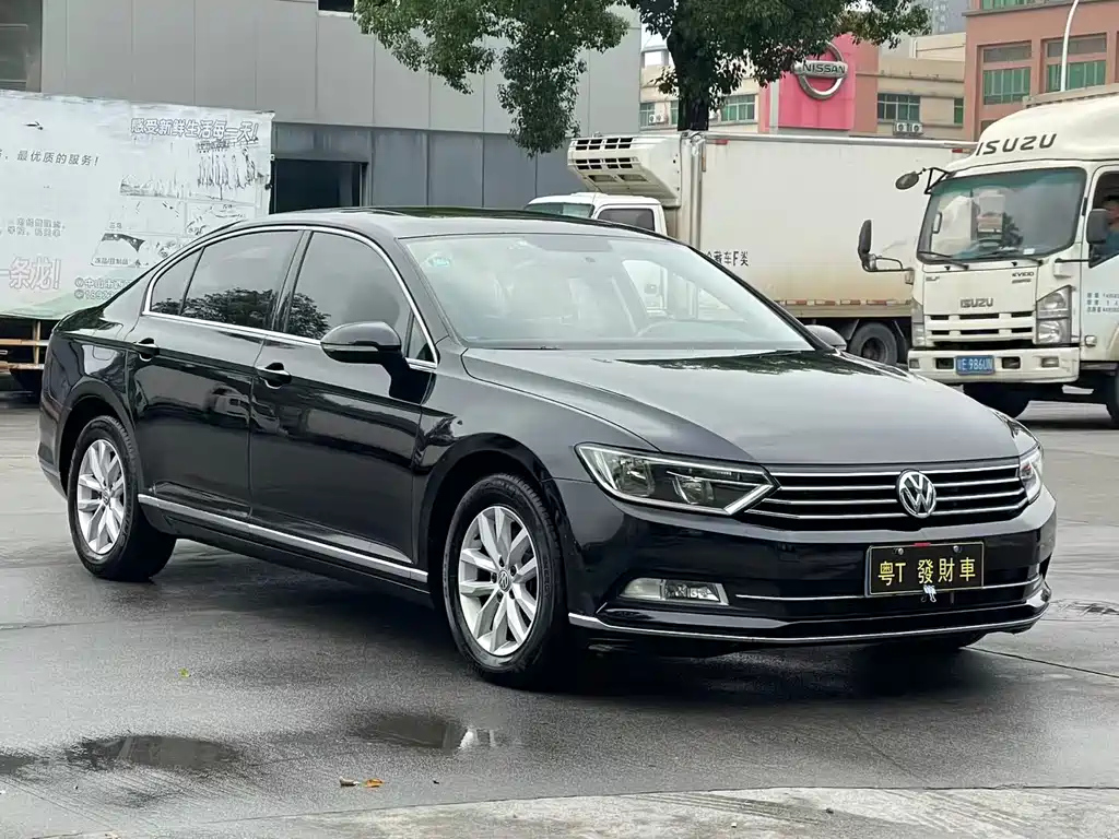 VOLKSWAGEN MAGOTAN 2017