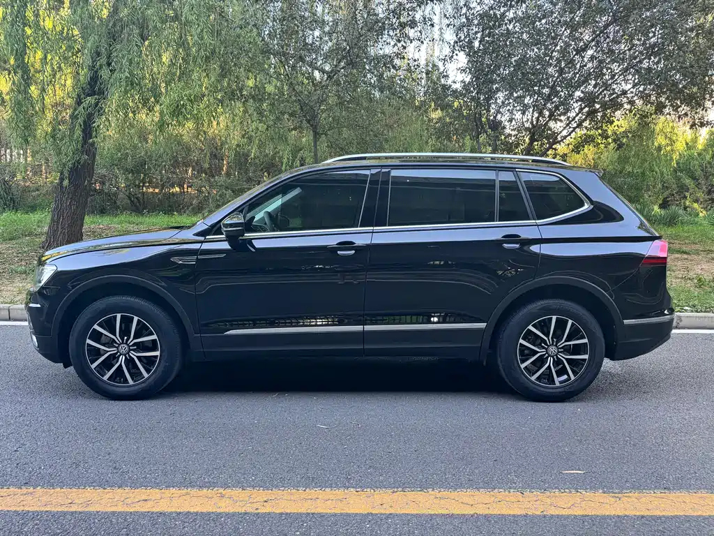 VOLKSWAGEN TIGUAN L 2018