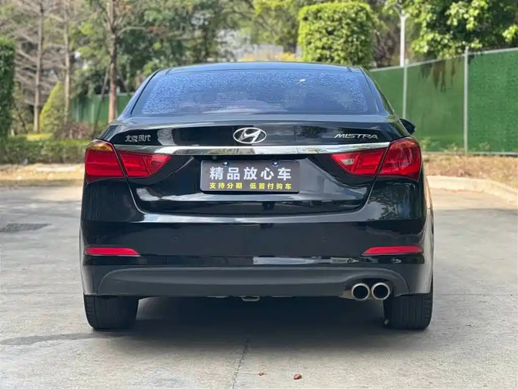 HYUNDAI MISTRA 2014