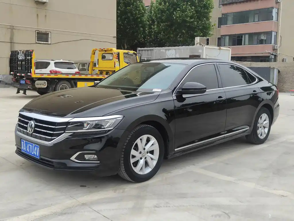 VOLKSWAGEN PASSAT 2019