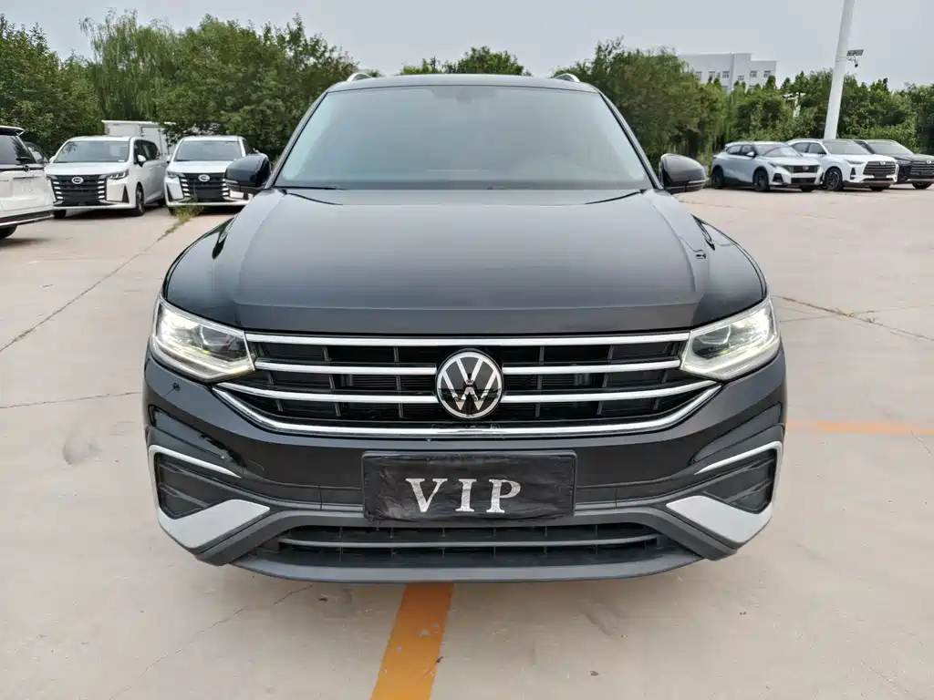 VOLKSWAGEN TIGUAN L 2024