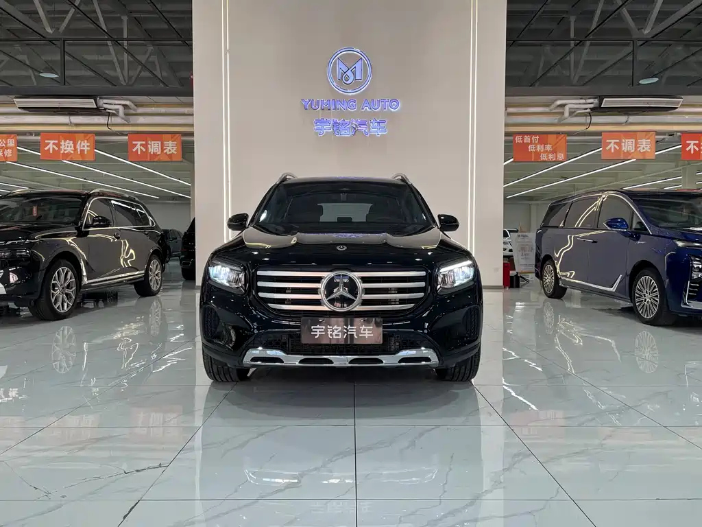 MERCEDES BENZ GLB 2024