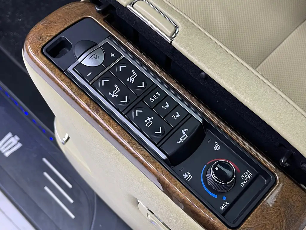 TOYOTA ALPHARD 2018