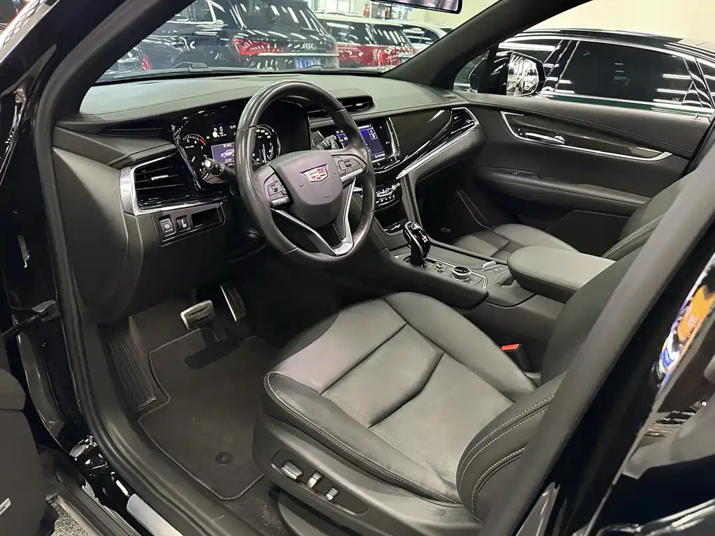 CADILLAC XT6 2021