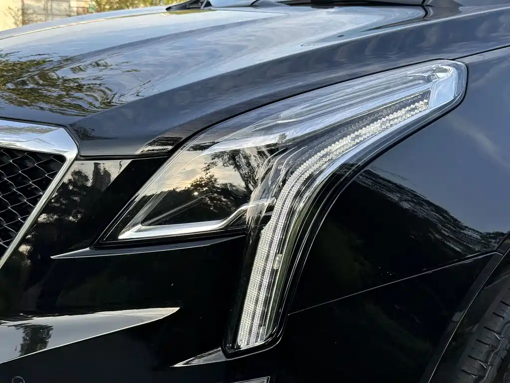 CADILLAC XT5 2021