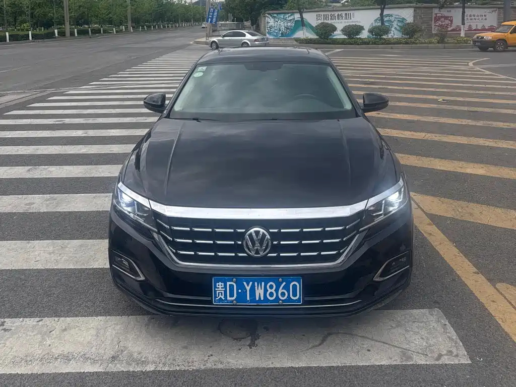 VOLKSWAGEN PASSAT 2019