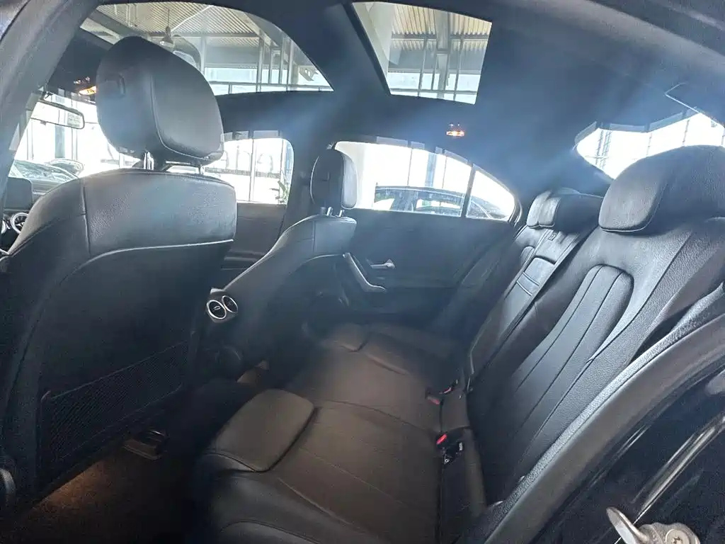 MERCEDES BENZ A-CLASS 2022