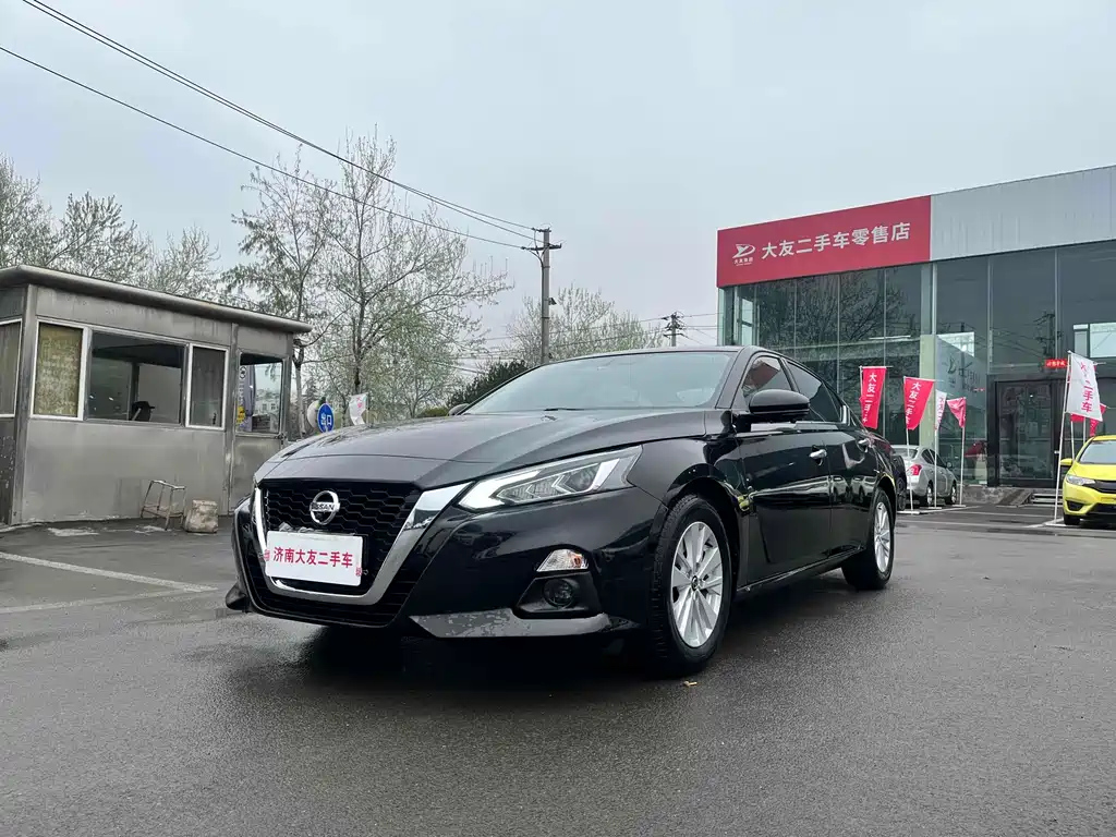 NISSAN TEANA 2019