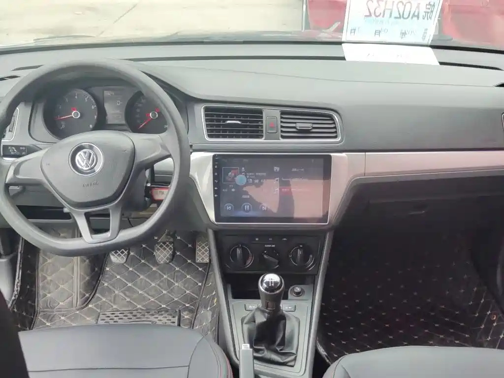 VOLKSWAGEN LAVIDA 2018