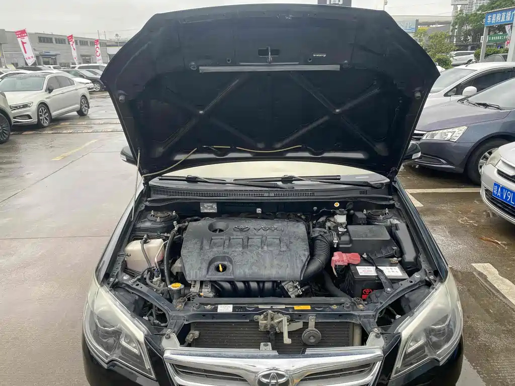 TOYOTA COROLLA 2015